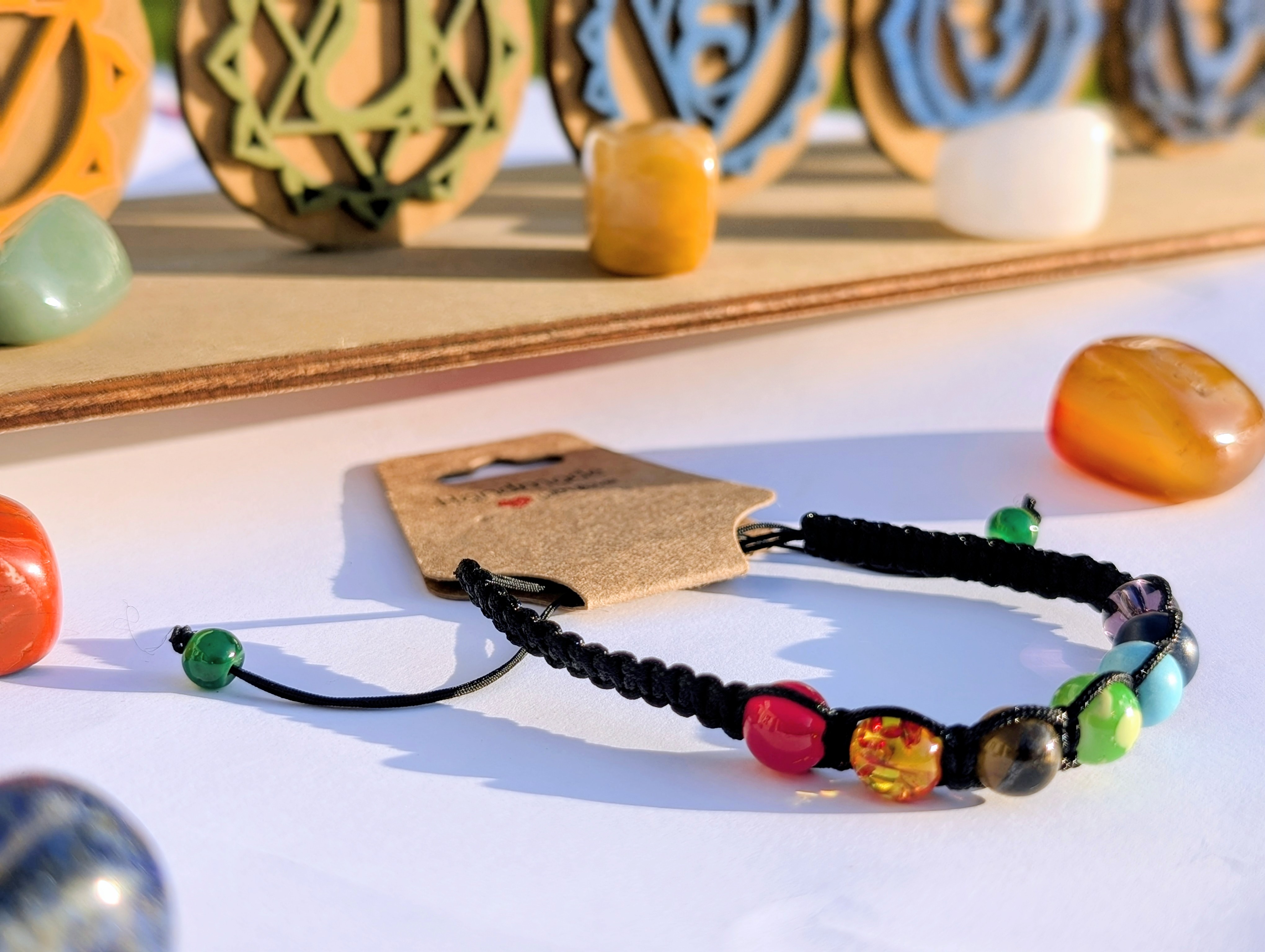 Bracelet en macramé, 7 chakras - détail