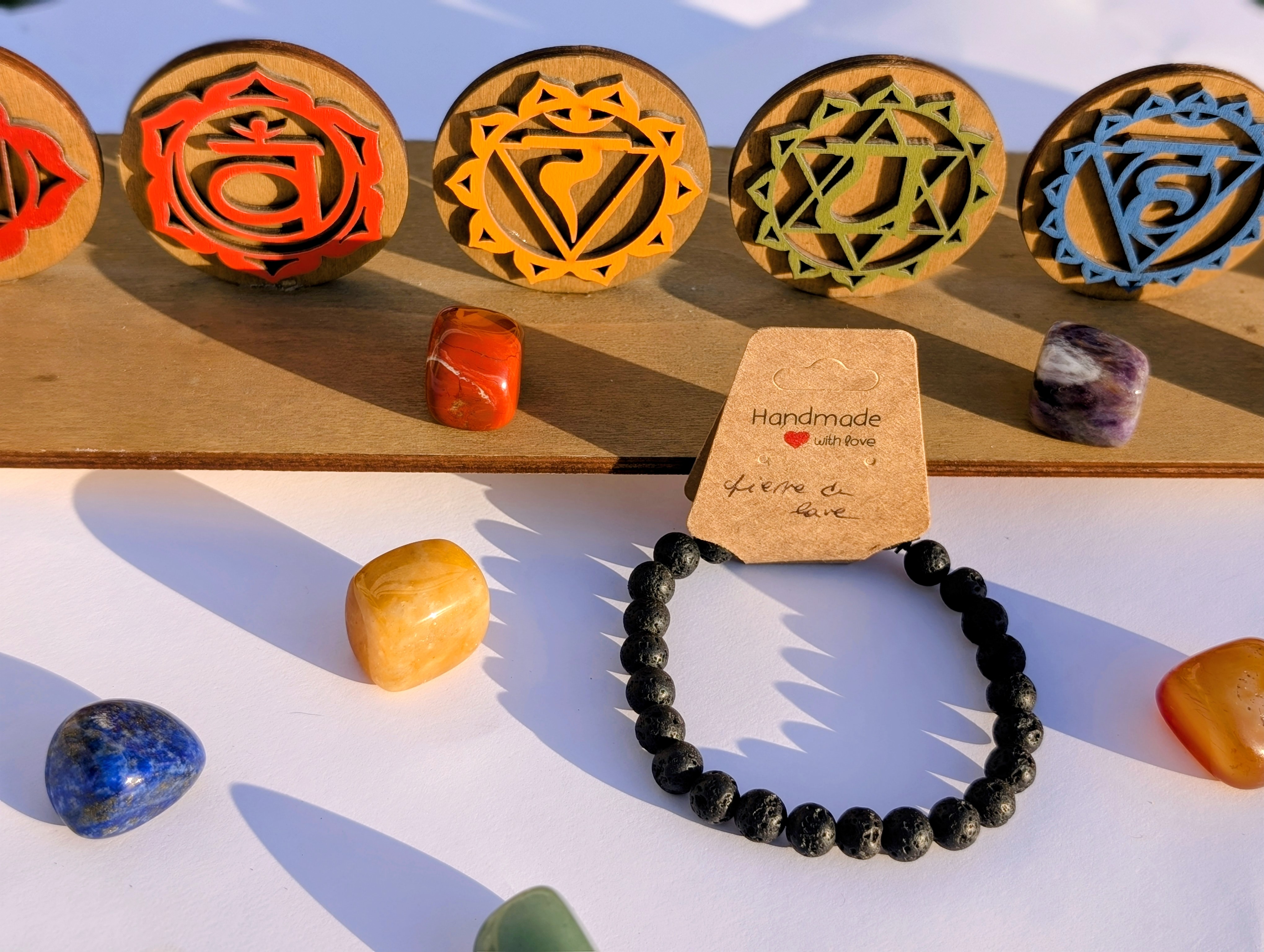 Bracelet pierre de lave - vue secondaire